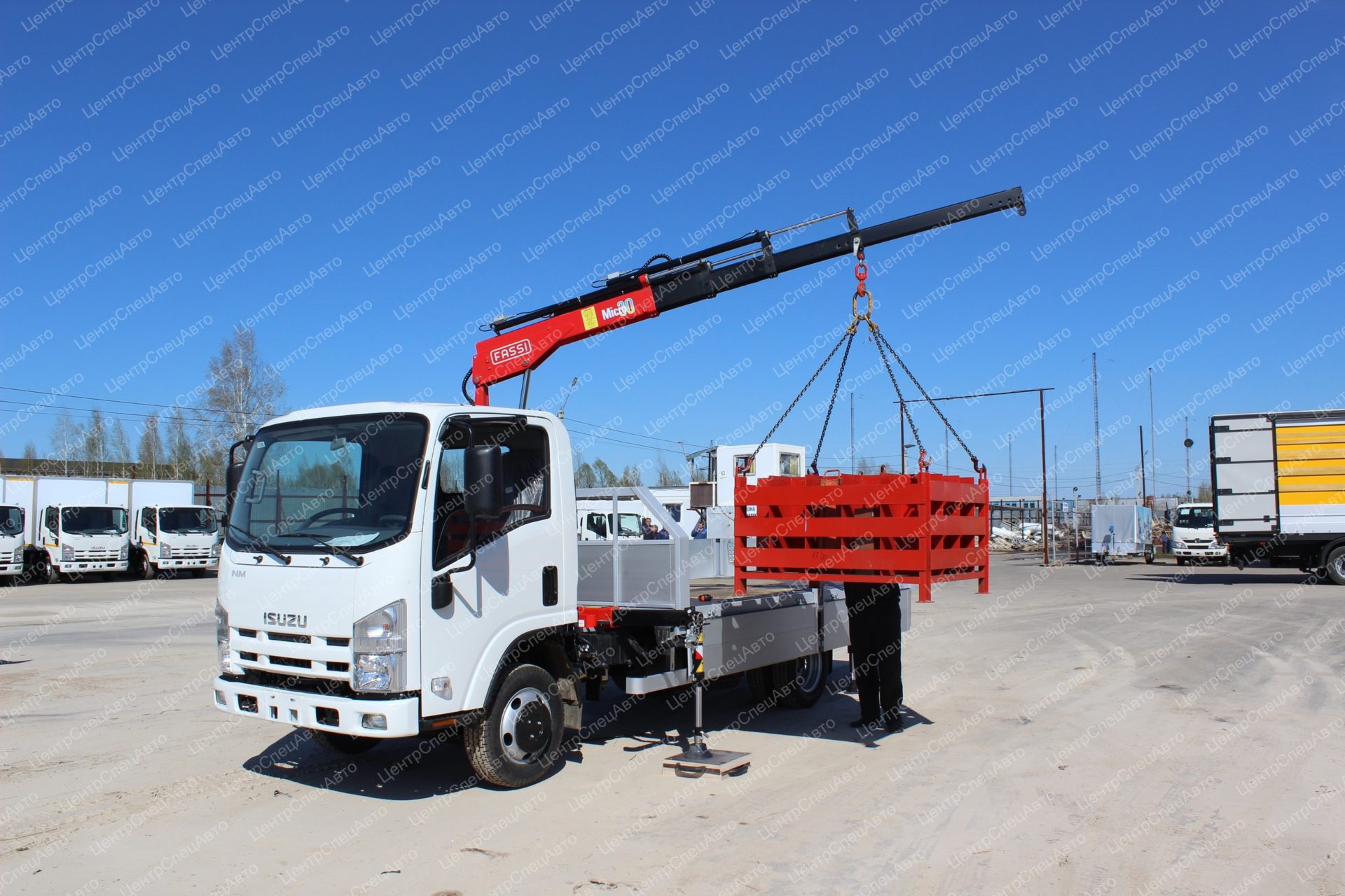 Кран-манипулятор ISUZU NMR85 ELF 3.5 с КМУ Fassi М30А.13 - Центр Спец Авто